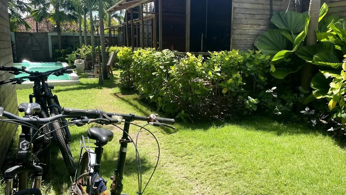 Villa Nusa Dua 5 Bedroom Wooden Huts
