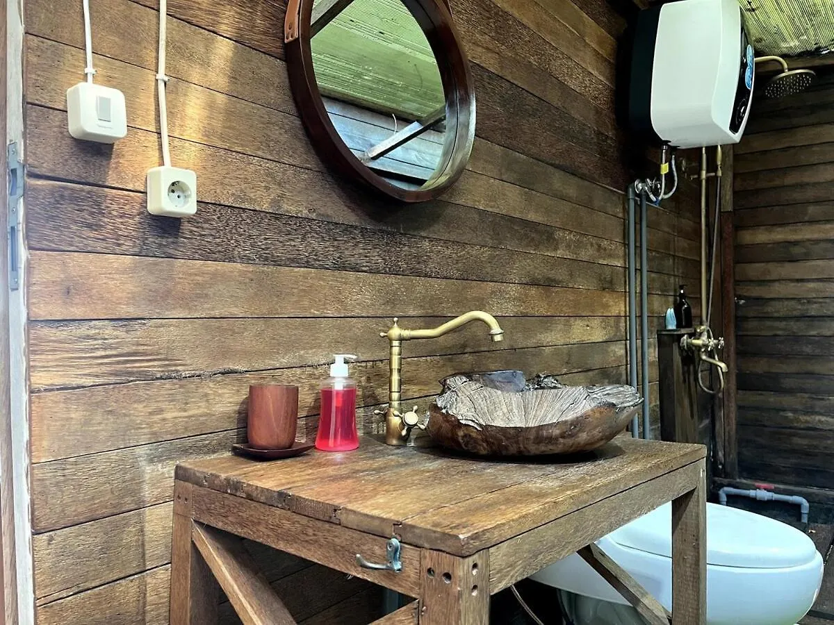 Nusa Dua 5 Bedroom Wooden Huts Vila Nusa Dua (Bali)